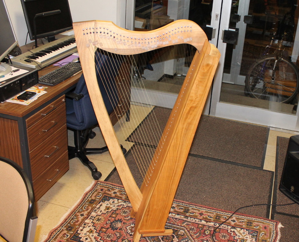 schottisch/gaelische Clairseach-Harfe im Tonstudio